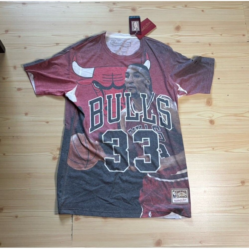 Mitchell & Ness Chicago Bulls Scottie Pippen Red All Over Print Shirt Size M #33